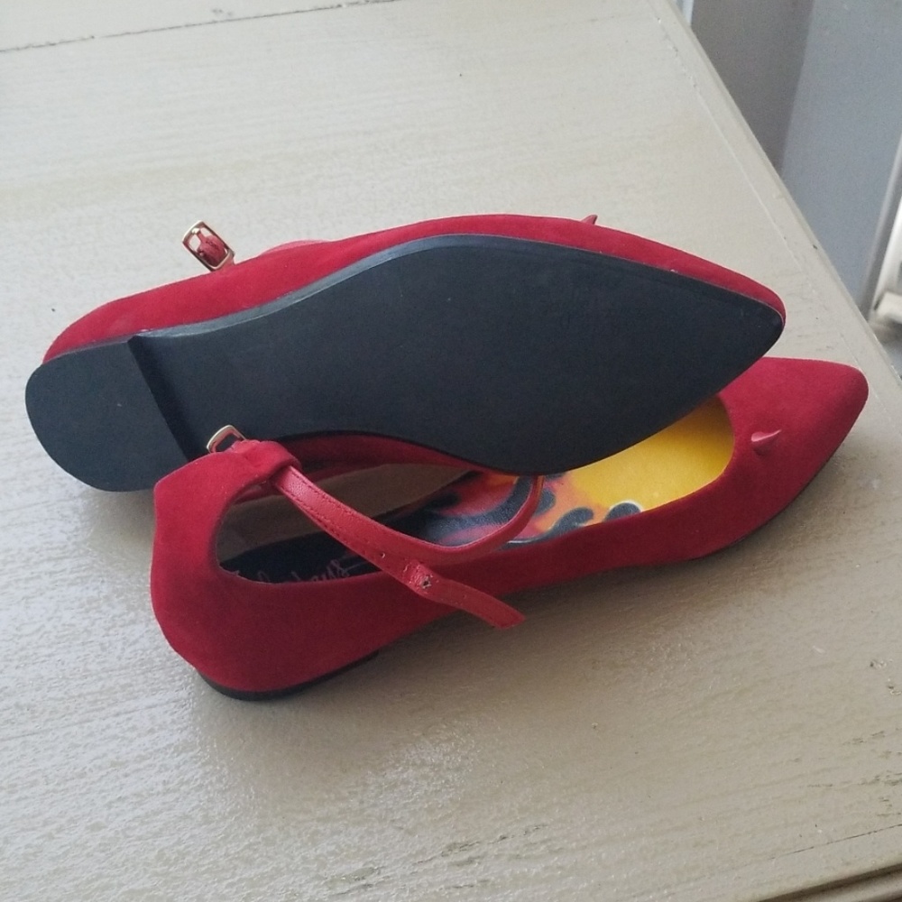 Flats - Picture 2 of 2